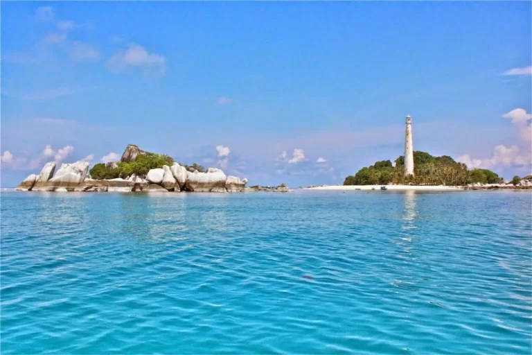 Tips Traveling Belitung: Keajaiban Alam di Pulau Laskar Pelangi