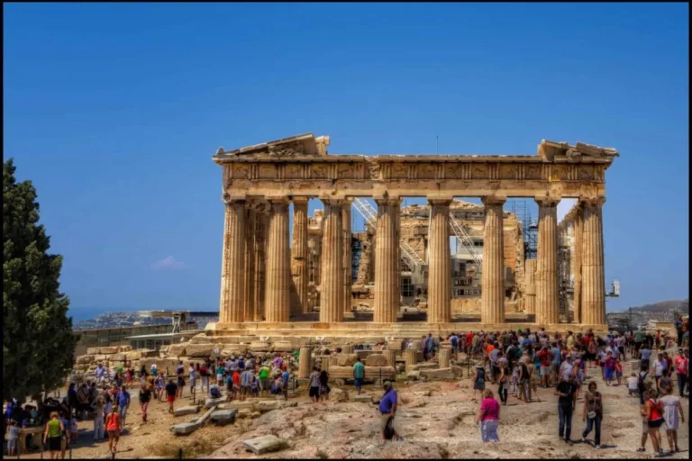 Tips for Traveling in Athens: Ancient Ruins and Mediterranean Delights