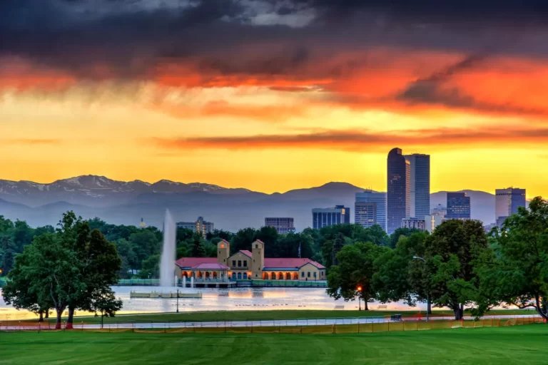 Tips for Traveling in Denver: Mile High City Exploration