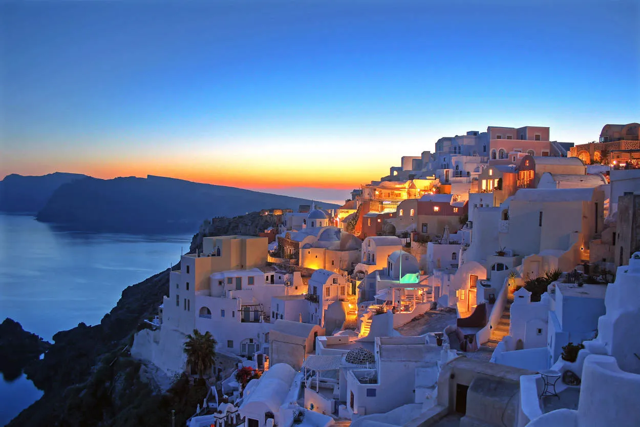Tips for Traveling in Santorini: Sunsets and Aegean Beauty - Traveling